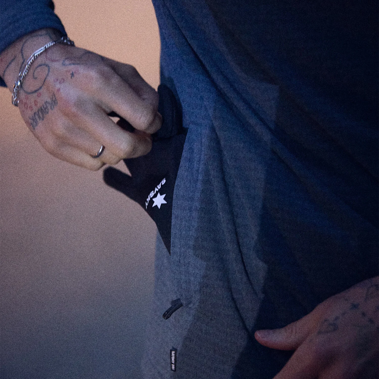 Blaze Half Zip Light Fleece - Image 5