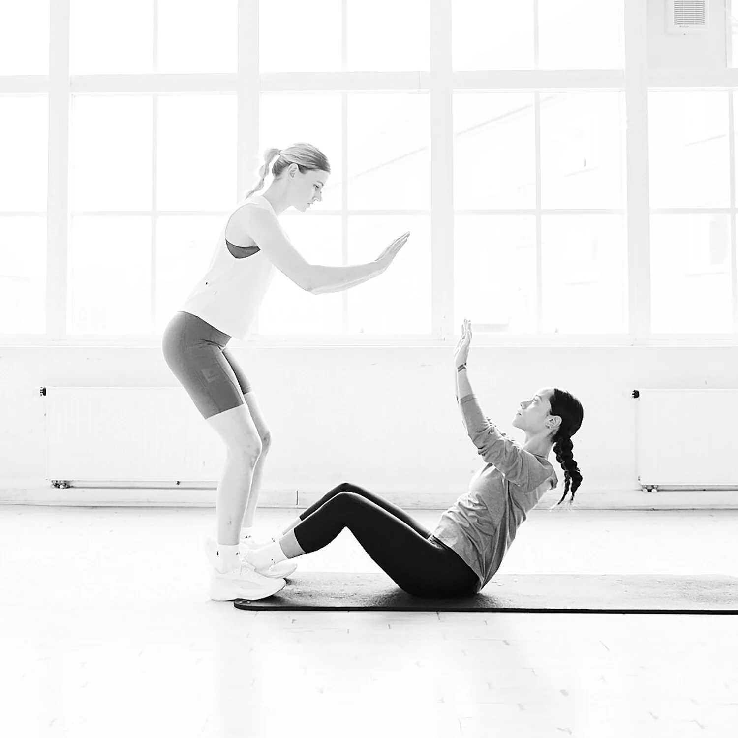 Motion+ Short Tights 9'' - Image 8